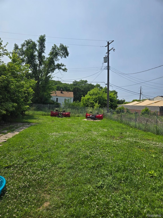 20569 Hickory St, Detroit, MI 48205 - photo 5