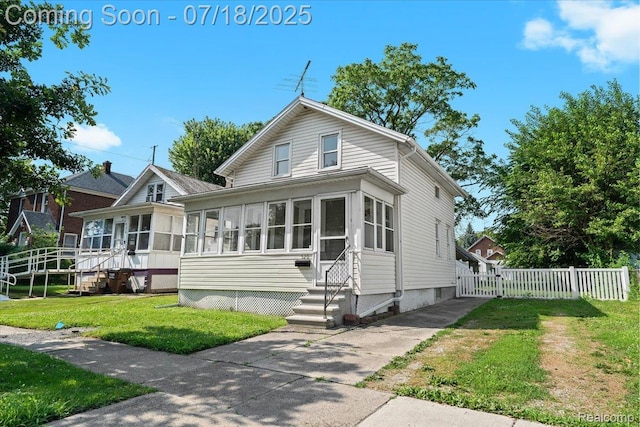 520 E 2nd St, Monroe, MI 48161 - photo 2