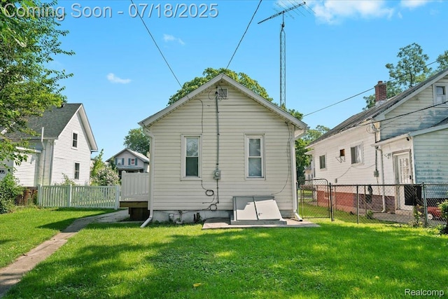 520 E 2nd St, Monroe, MI 48161 - photo 28