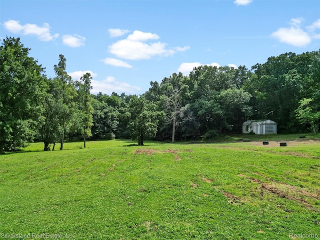 000 W Pointe Dr, Waterford, MI 48329