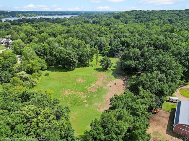 000 W Pointe Dr, Waterford, MI 48329
