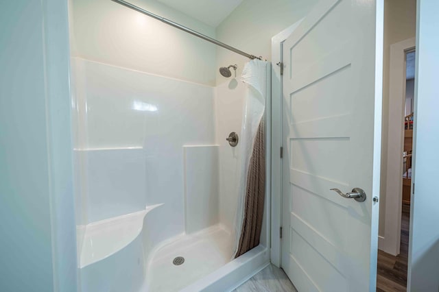 7898 W Juniper Beach Rd, Mears, MI 49436 - full bath with curtained shower
