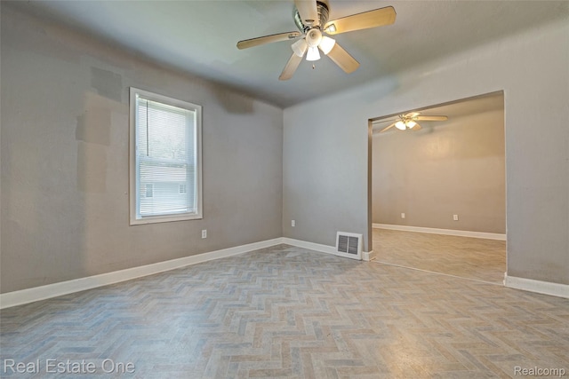 1425 Lincoln Ave, Flint, MI 48507 - empty room featuring a ceiling fan