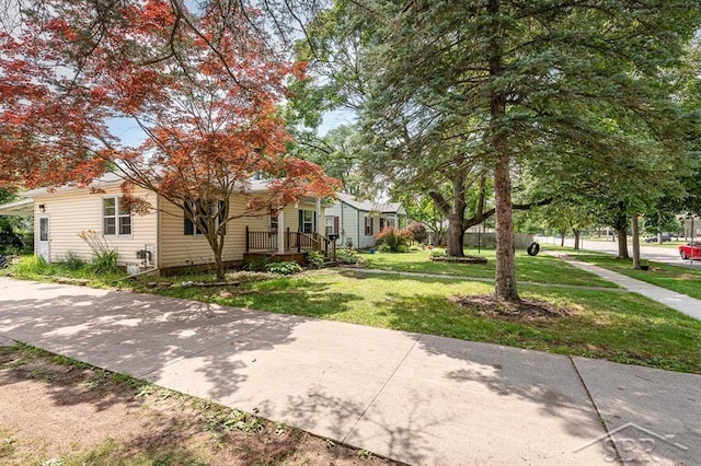 114 E Sugnet Rd, Midland, MI 48642 - view of grassy yard