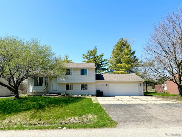 2130 Aldwin Dr, West Bloomfield, MI 48324 - photo 1