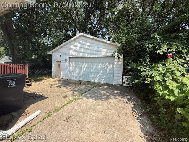 3837 Holly Ave, Flint, MI 48506 - photo 3