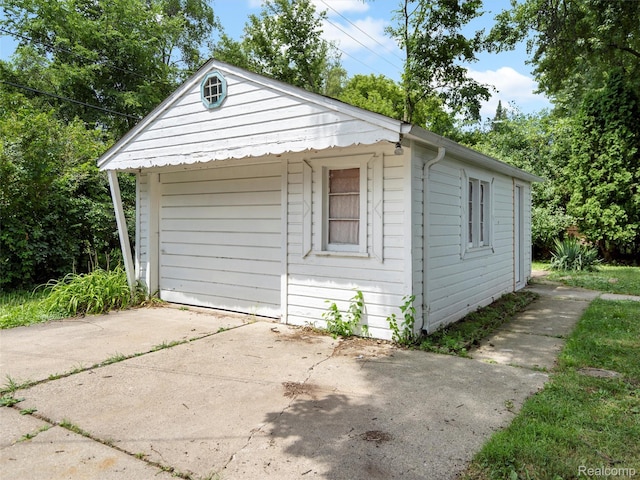 28405 Stuart Ave, Southfield, MI 48076 - photo 3