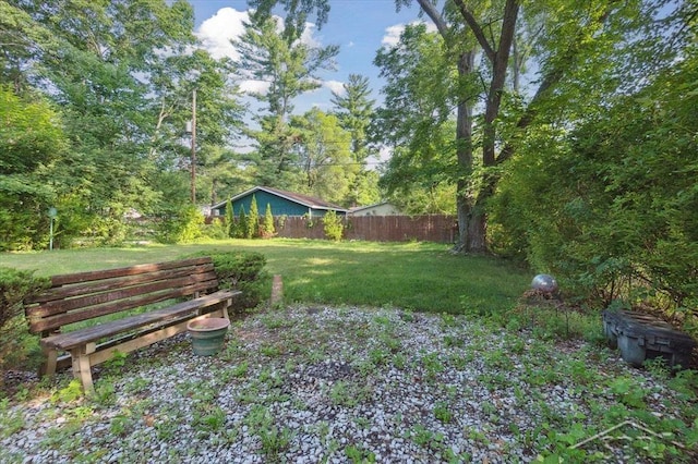 3118 Spruce St, Midland, MI 48640 - view of yard