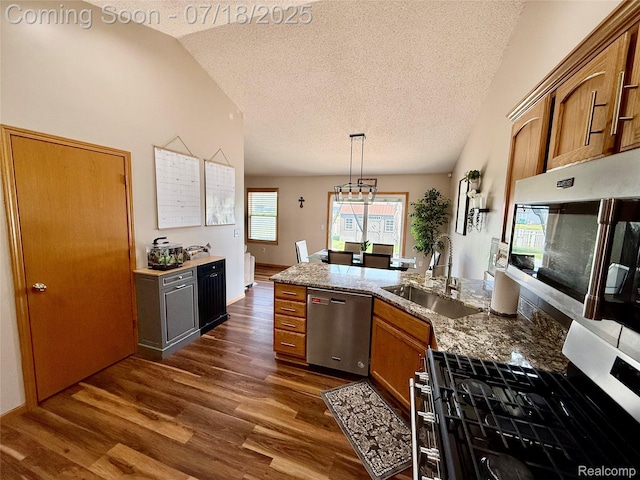 2242 S Kara Dr, Bay City, MI 48706 - photo 9