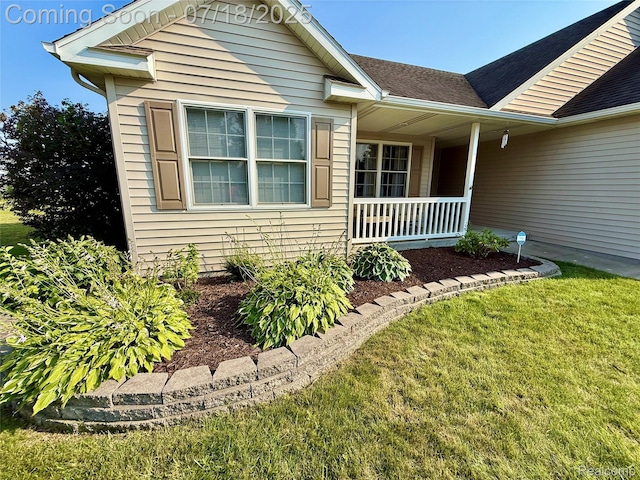 2242 S Kara Dr, Bay City, MI 48706 - photo 43