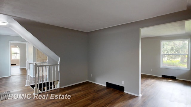 531 W Vienna St, Clio, MI 48420 - photo 10