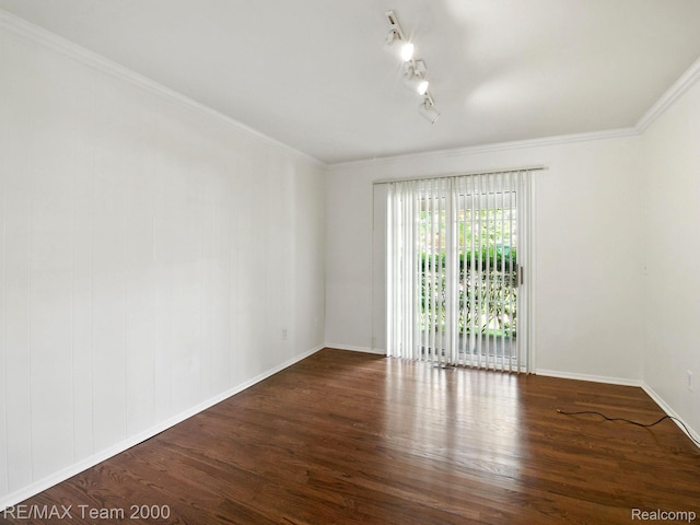 1711 Huntingwood Ln, Bloomfield Hills, MI 48304 - unfurnished room with wood finished floors and ornamental molding