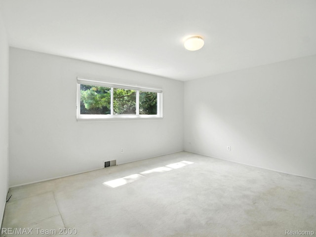 1711 Huntingwood Ln, Bloomfield Hills, MI 48304 - view of carpeted spare room