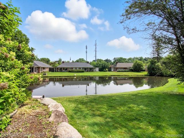 1711 Huntingwood Ln, Bloomfield Hills, MI 48304 - water view