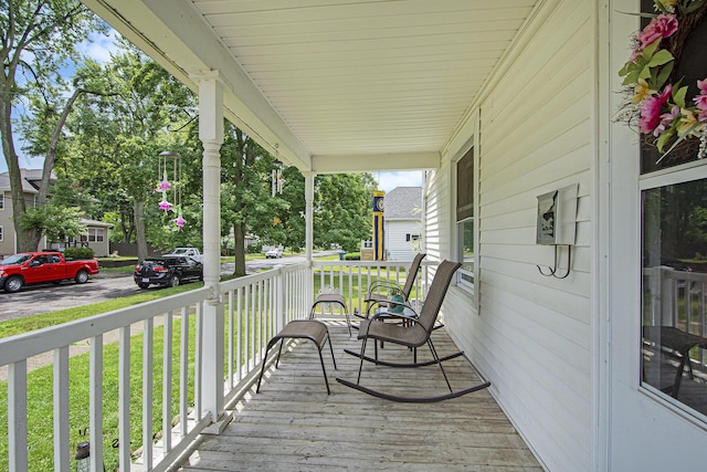 818 Eaton St, Jackson, MI 49202 - photo 4
