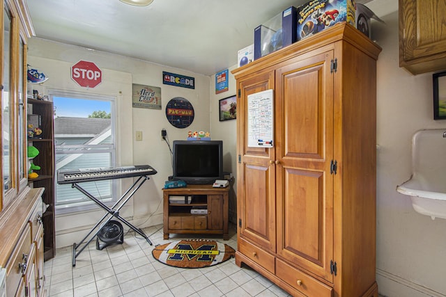 818 Eaton St, Jackson, MI 49202 - photo 21