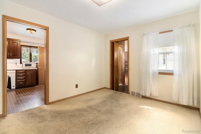 3411 Syckelmoore St, Trenton, MI 48183 - photo 10