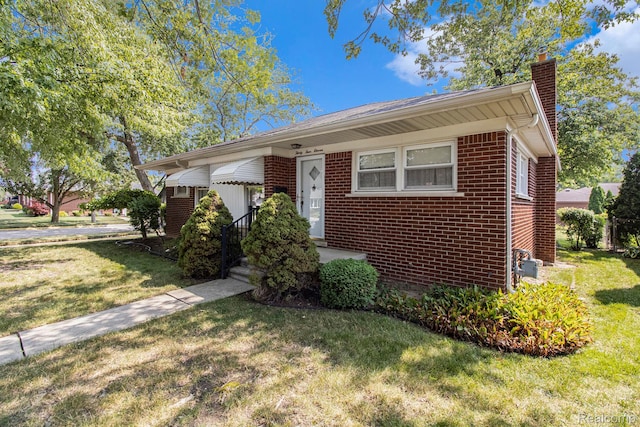 3411 Syckelmoore St, Trenton, MI 48183 - photo 3