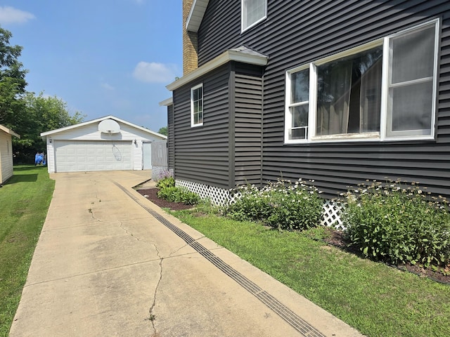 809 6th Ave, Lake Odessa, MI 48849 - photo 2