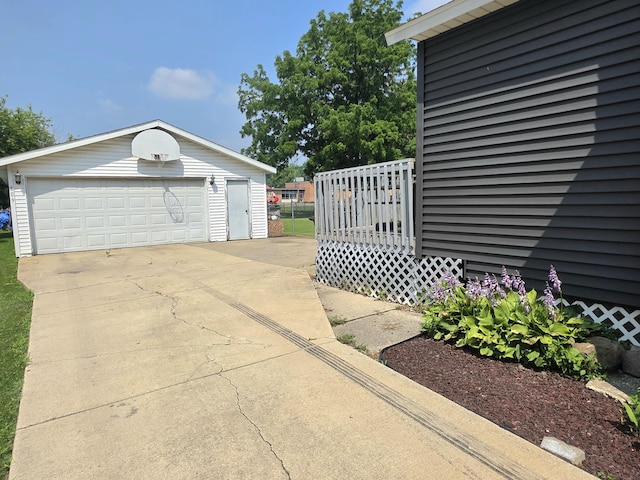 809 6th Ave, Lake Odessa, MI 48849 - photo 3