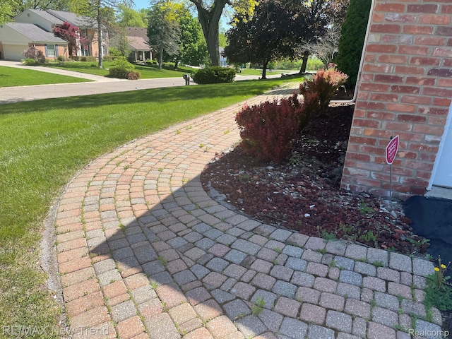 5250 Hardwoods Dr, West Bloomfield, MI 48323 - photo 3