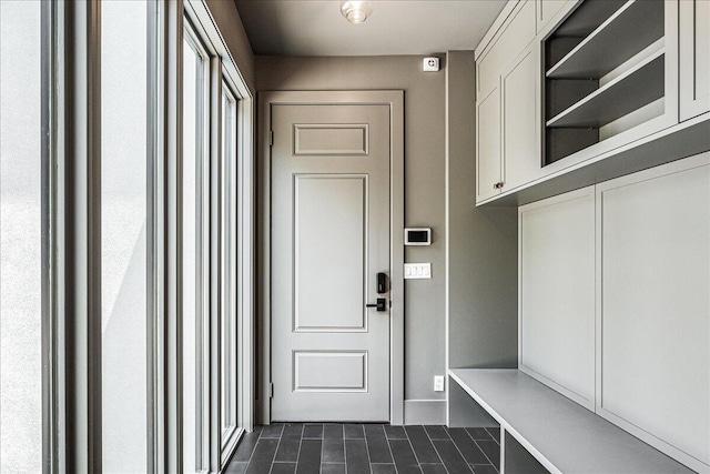 7462 Youngren Rd, Three Oaks, MI 49128 - mudroom with baseboards