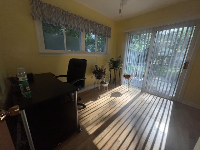 4518 Huckleberry Ln, Flint, MI 48507 - office space featuring wood finished floors and baseboards