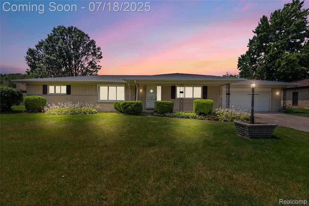37159 Almont Dr E, Sterling Heights, MI 48310 - photo 1