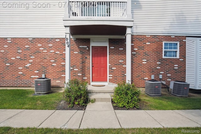 1004 Riversedge Dr, Saline, MI 48176 - photo 1
