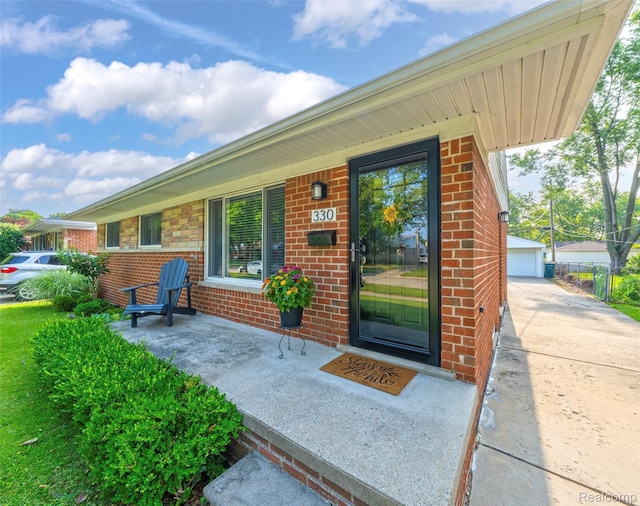 330 N Batchewana St, Clawson, MI 48017 - photo 2