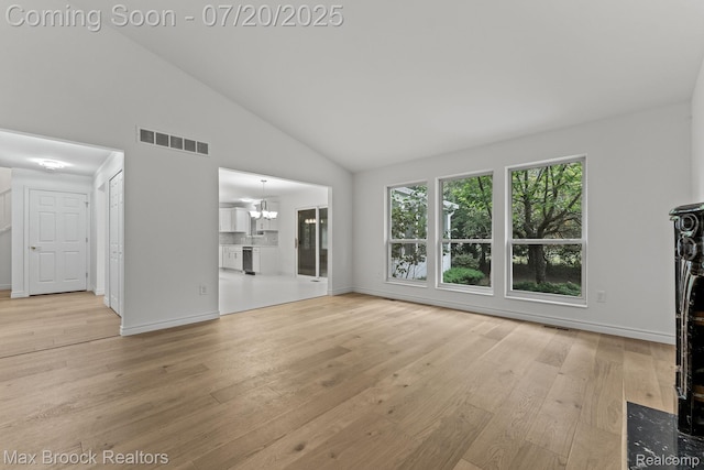 2915 Greenbrooke Ln, West Bloomfield, MI 48324 - photo 13