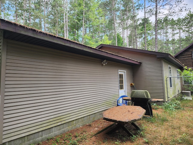 3930 Brenlor Ave, Hesperia, MI 49421 - view of side of home