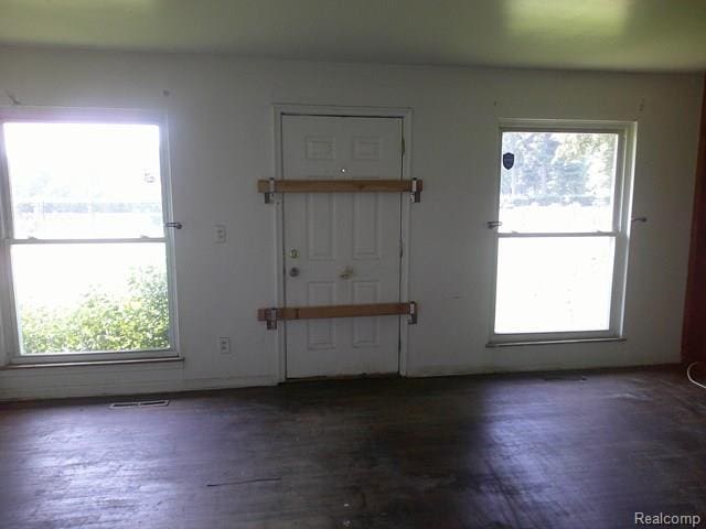 3009 Plainfield Ave, Flint, MI 48506 - photo 3