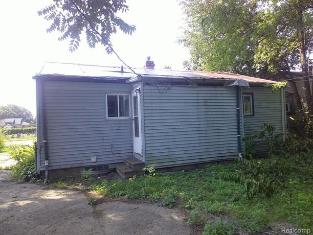 3009 Plainfield Ave, Flint, MI 48506 - photo 2