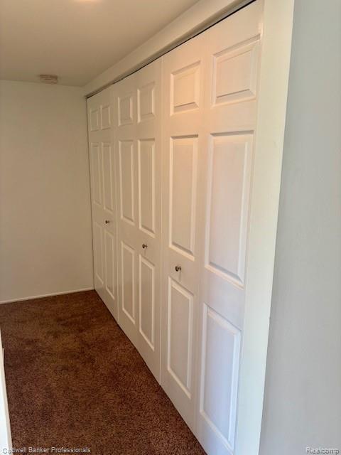 2120 Pauline Blvd Unit 305, Ann Arbor, MI 48103 - corridor featuring carpet floors