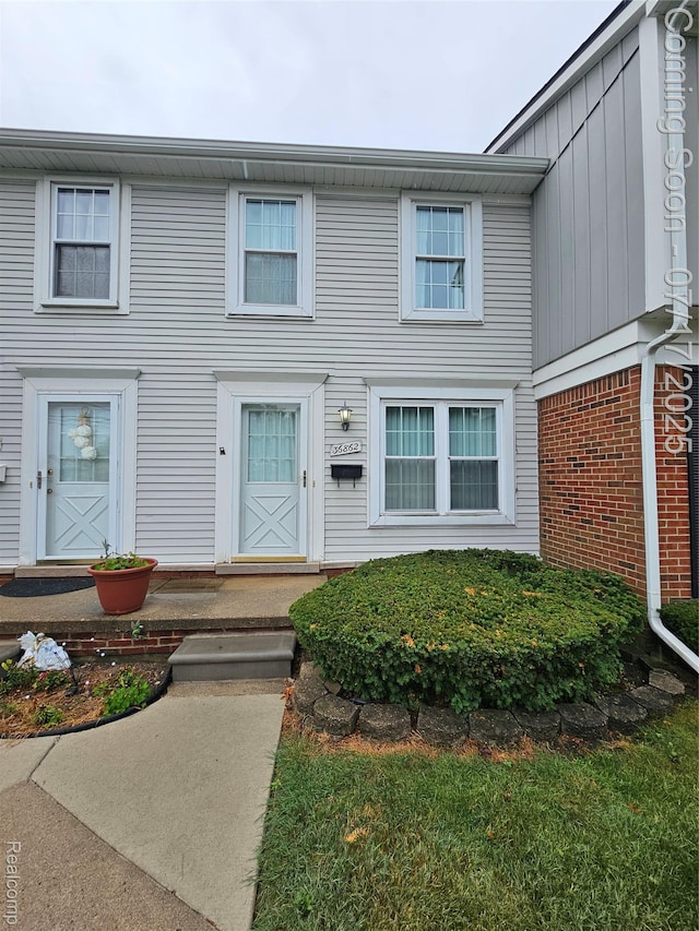 36862 Park Place Dr Unit 2, Sterling Heights, MI 48310 - photo 1