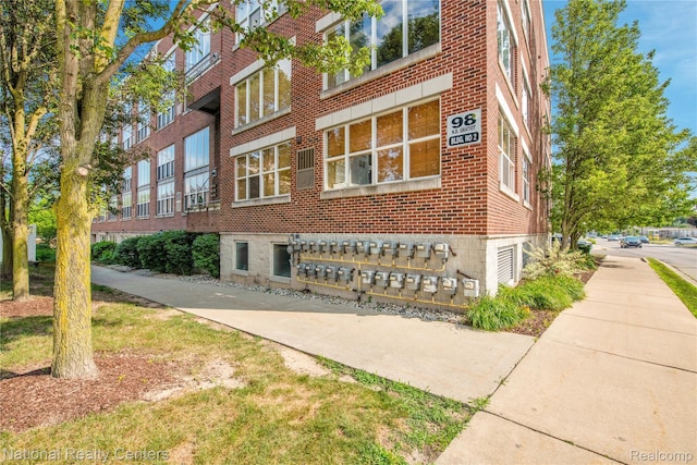 98 Northbound Gratiot Ave, Mount Clemens, MI 48043 - photo 2