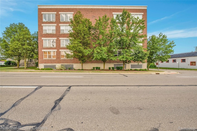 98 Northbound Gratiot Ave, Mount Clemens, MI 48043 - photo 19