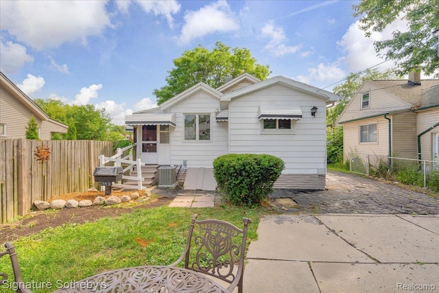 1221 E 13 Mile Rd, Royal Oak, MI 48073 - rear view of property