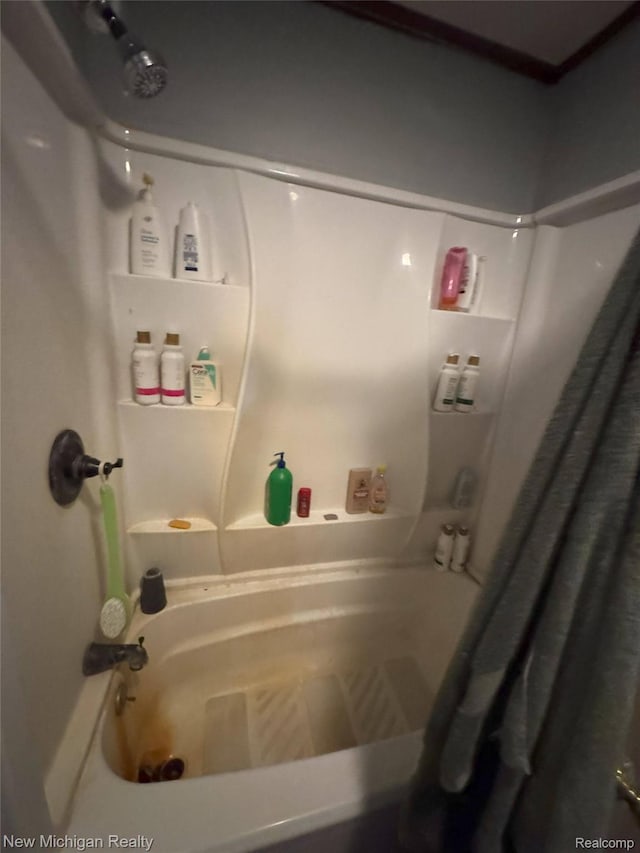 5407 Ostrom Rd, Attica, MI 48412 - full bathroom with shower / bath combo with shower curtain