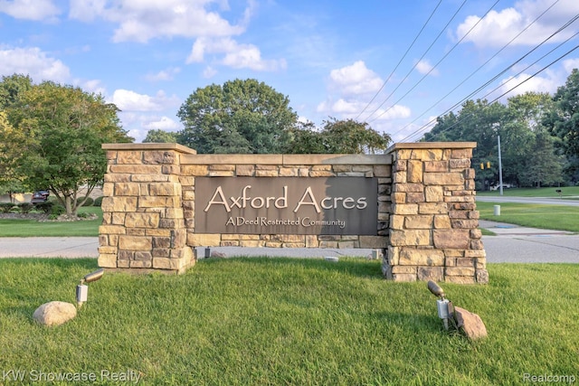 1830 Majon, Highland, MI 48356 - community / neighborhood sign with a lawn