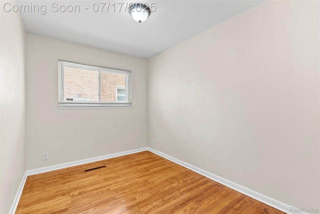 7235 Stout St, Detroit, MI 48228 - empty room featuring light wood-type flooring and baseboards