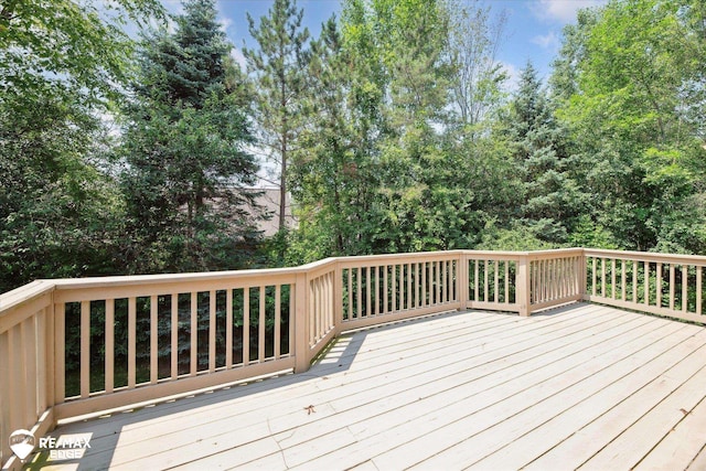 8078 Hawkcrest Dr, Grand Blanc, MI 48439 - view of wooden terrace