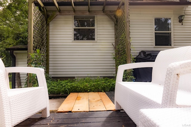 1193 Seneca St, Adrian, MI 49221 - view of deck
