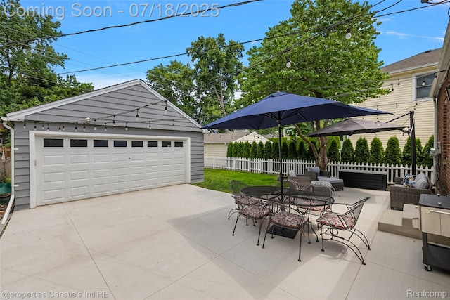 1816 Roslyn Rd, Grosse Pointe Woods, MI 48236 - view of detached garage