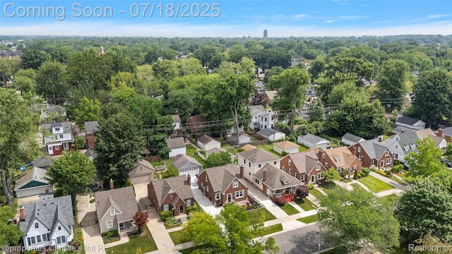 1816 Roslyn Rd, Grosse Pointe Woods, MI 48236 - aerial view of property's location with nearby suburban area