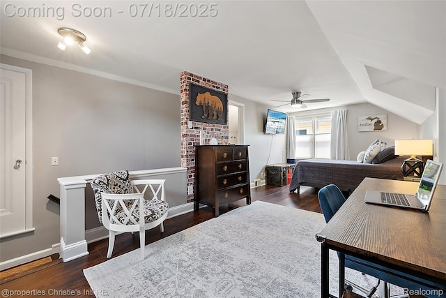 1816 Roslyn Rd, Grosse Pointe Woods, MI 48236 - bedroom with wood finished floors and ceiling fan