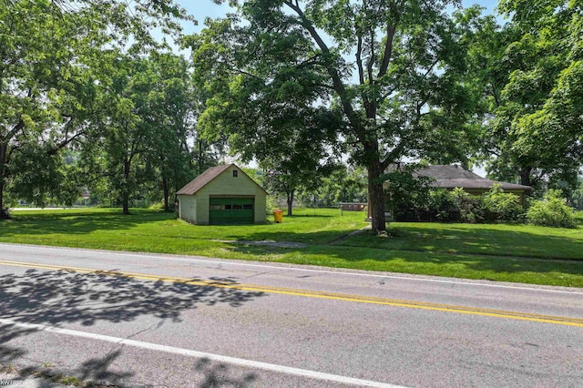 8921 Van Cleve Rd, Vassar, MI 48768 - view of asphalt road