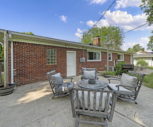 700 Devonshire Rd, Fowlerville, MI 48836 - view of patio
