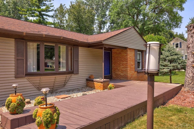 2113 Bock Rd, Saginaw, MI 48603 - view of wooden terrace